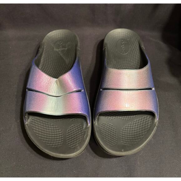 Men’s Women’s OOFOS OOAHH Luxe Slide Sandals Midnight Spectre Metallic M 9 W 11 - Picture 1 of 4